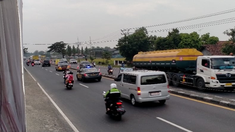 Imbas One Away Di Tol Volume Kendaraan Di Jalur Pantura Indramayu