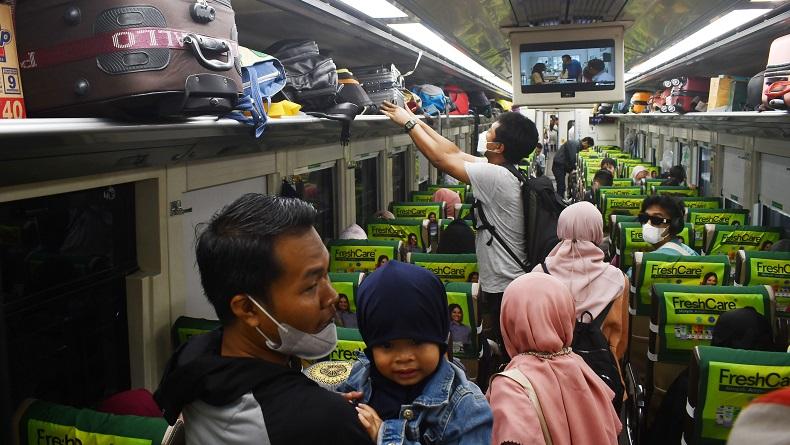 Penumpang Kereta Naik Persen Di Momen Libur Panjang Ini Rute Favoritnya