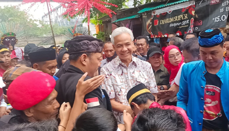 Blusukan Ganjar Pranowo Disambut Meriah Warga Pademangan Jakut