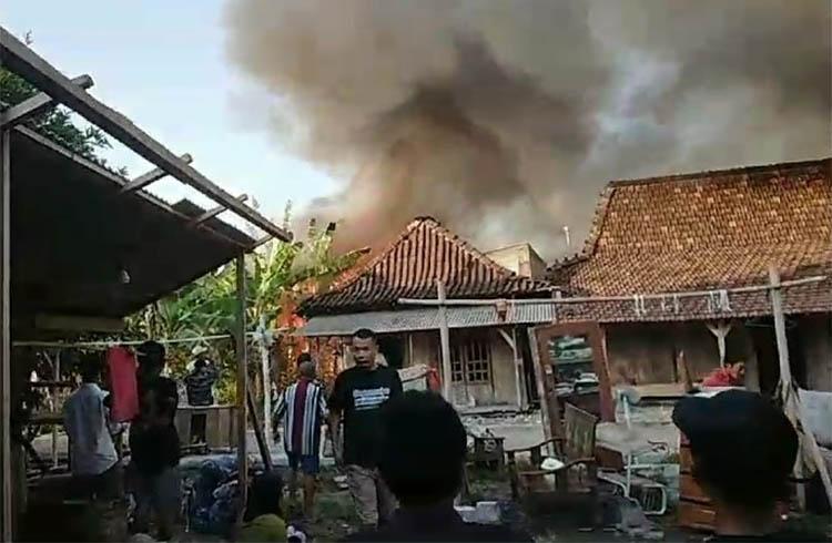 Kebakaran Landa Grobogan 8 Rumah Warga Ludes Dan 2 Rusak Ringan