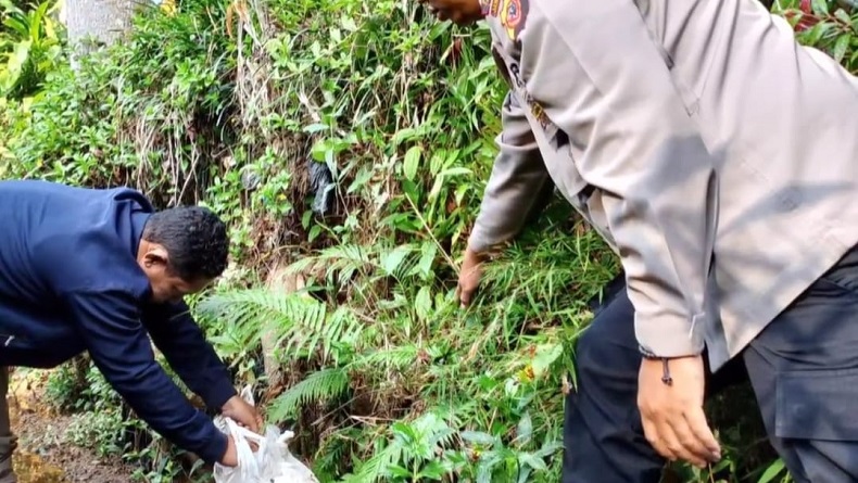 Bayi Baru Lahir Ditemukan Dalam Keresek Di Culamega Tasikmalaya Polisi