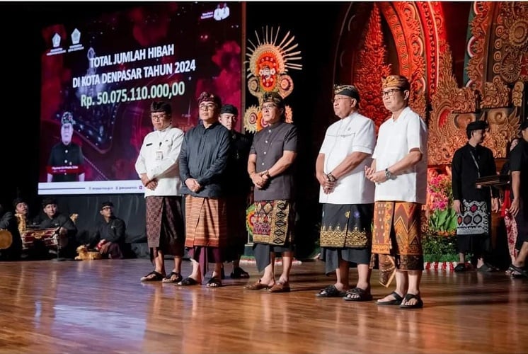 Hadir Di Kota Denpasar Program Badung Angelus Buana Salurkan Hibah