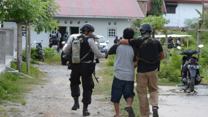 Densus 88 Antiteror Tangkap Terduga Teroris di Bekasi