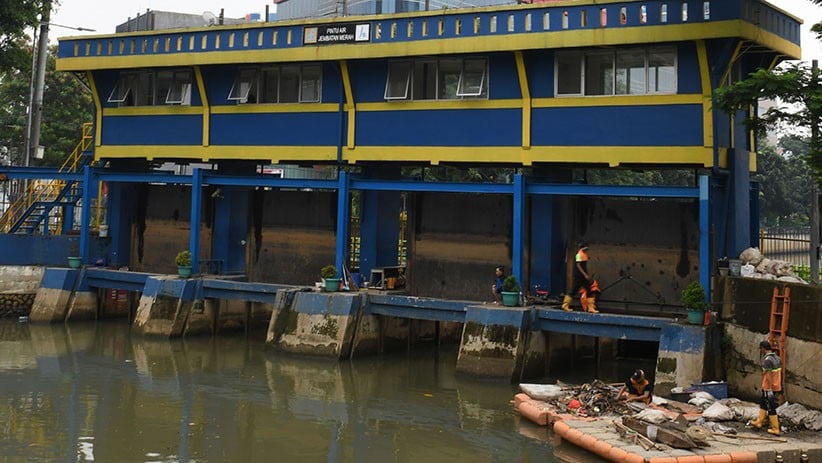Jakarta Diguyur Hujan, Pintu Air Sunter Hulu hingga Pesanggrahan Siaga 3