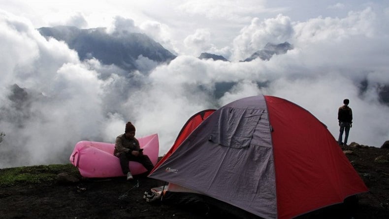 Semarak HUT ke-80 RI, 4.068 Pendaki Rayakan di Gunung Bawakaraeng Gowa