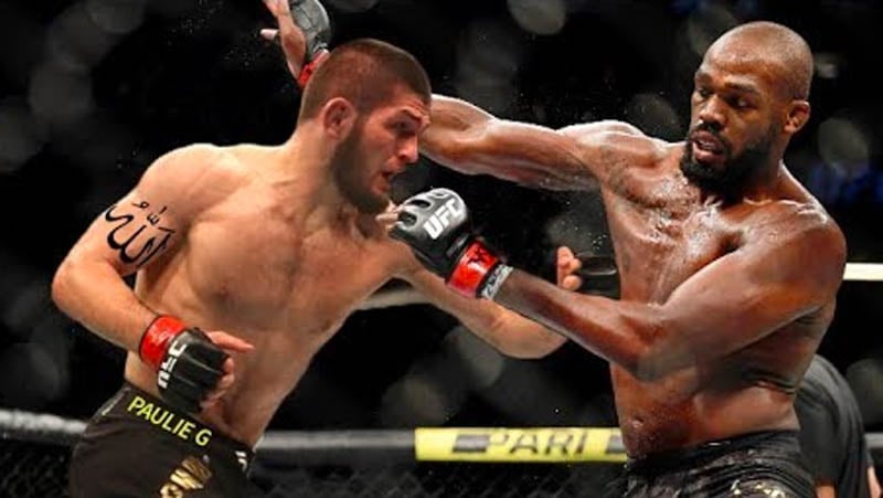 Khabib Nurmagomedov atau Jon Jones, Siapa Layak Dijuluki GOAT di UFC?