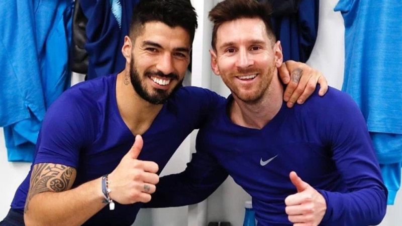 Luis Suarez Pensiun dari Timnas Uruguay, Lionel Messi Beri Pesan Menyentuh