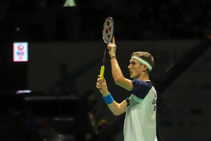Viktor Axelsen Mundur dari Semifinal Singapore Open 2024, Kenapa?