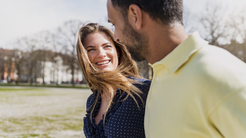 30 Kata-Kata Pujian buat Pacar: Ungkapan Romantis untuk Membuatnya Terkesan