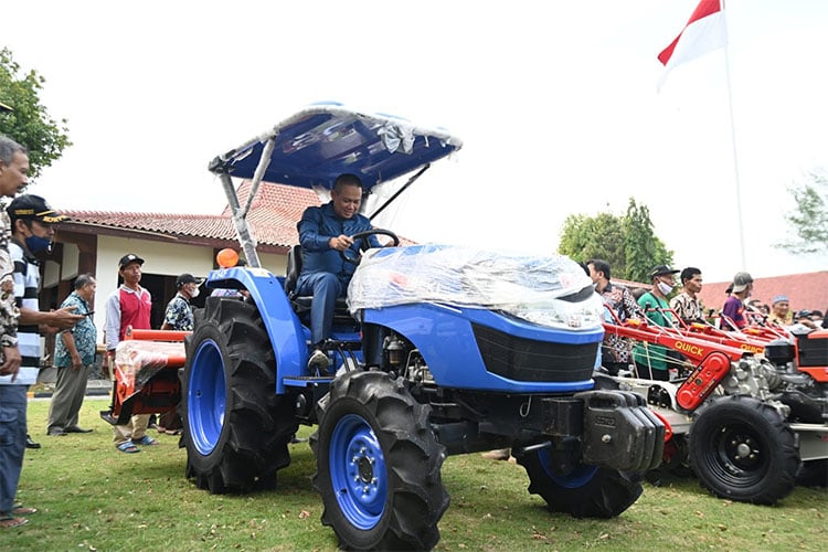Modus Oknum Pegawai Kementan Tarik Pungli Alsintan dari Petani, Ngaku Jadi Dirjen