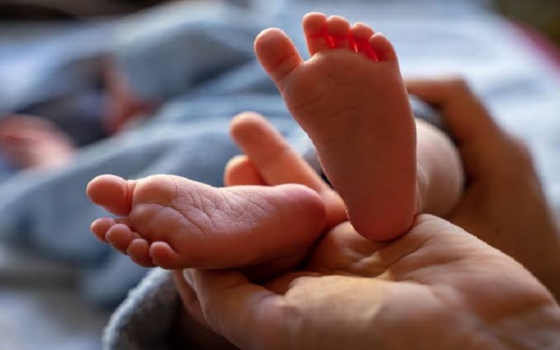 Pasangan Terekam CCTV Buang Bayi di Pulogadung Jaktim, Beserta Susu hingga Popok