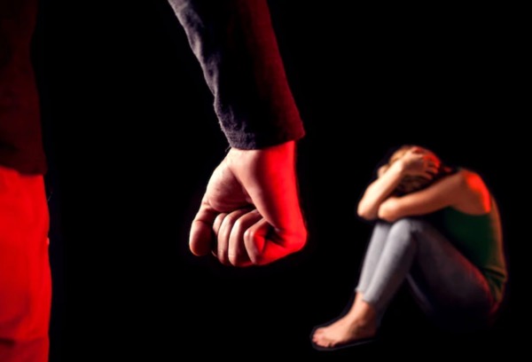 Istri Hamil 4 Bulan di Malang Jadi Korban KDRT Suami, Ditendang hingga Dibacok Celurit