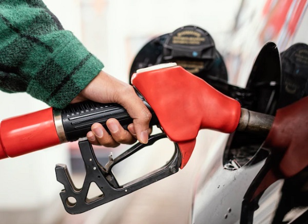 ESDM Resmi Naikkan Harga BBN Bioetanol jadi Rp14.528 per Liter