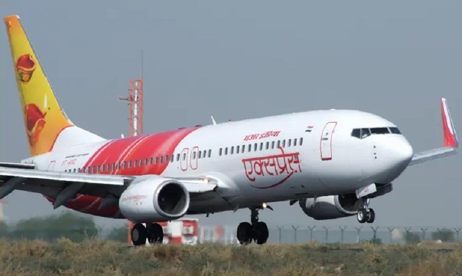 Pesawat Boeing 787-8 Air India Hantam Permukiman Warga saat Lepas Landas