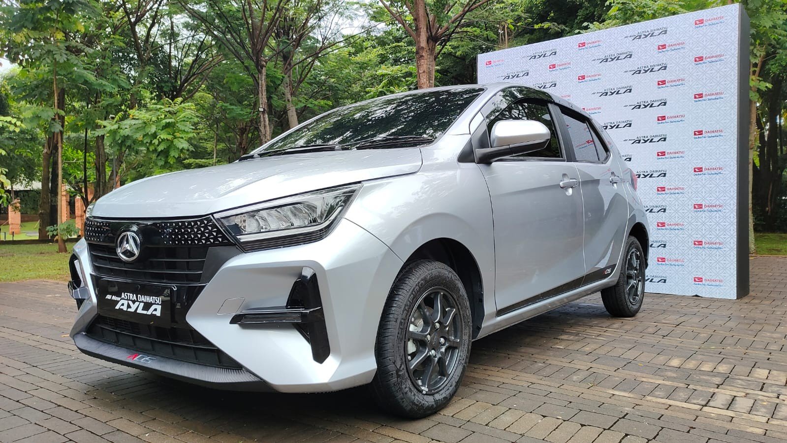 Daihatsu Buka Peluang Jadikan Ayla Mobil Listrik, Akomodir Pembeli Pertama