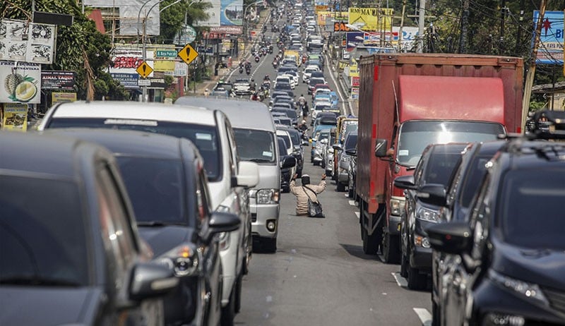 Jalur Puncak Bogor One Way Arah Jakarta Siang Ini, Urai Kemacetan