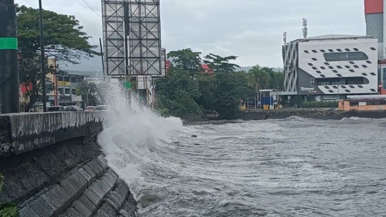 BMKG Deteksi Bibit Siklon 93P, Waspada Gelombang Tinggi 4 Meter hingga 13 Mei