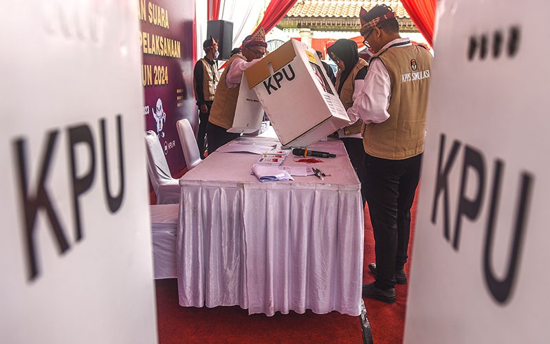 Komisi II DPR: Pemilu Nasional-Daerah Dipisah Kontradiktif dengan Putusan MK Sebelumnya