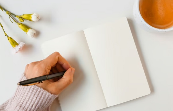 7 Contoh Teks Biografi Diri Sendiri, Bisa Jadi Referensi Menulis