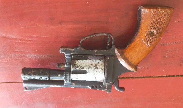Polisi Tangkap Pria Bawa Senjata Api Rakitan di Grogol Petamburan