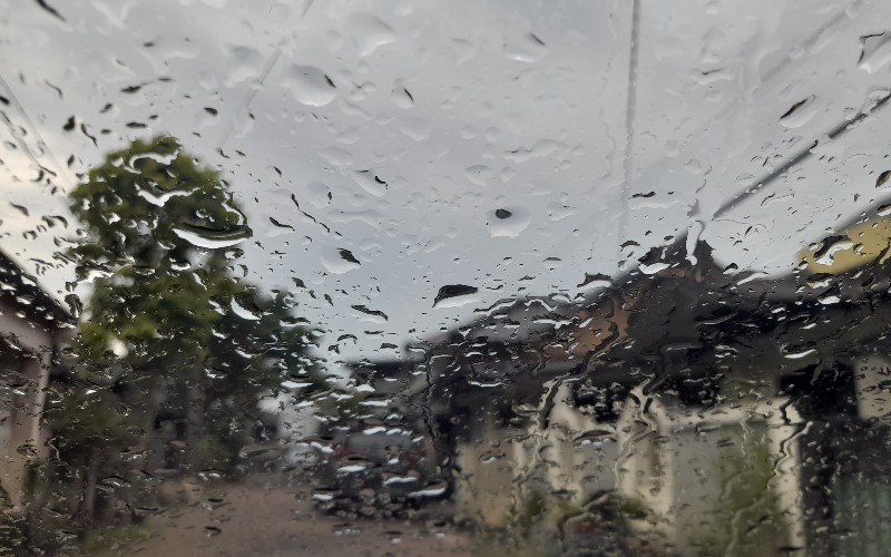 Hujan Deras di Jaksel, Jalan Bhakti Pesanggrahan Longsor 
