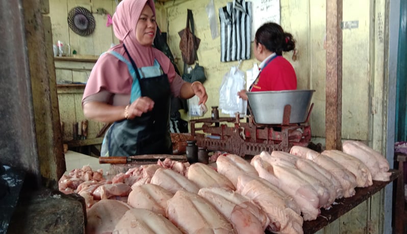 Harga Daging Ayam hingga Cabai Meroket, Ini Rinciannya!