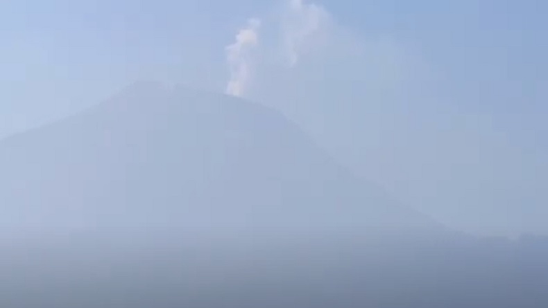 Aktivitas Meningkat, Gunung Slamet Terus Diguncang Gempa Vulkanik