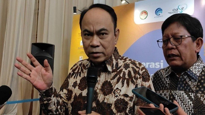 Respons Menkominfo soal Sosok Inisial T Pengendali Judi Online di Indonesia