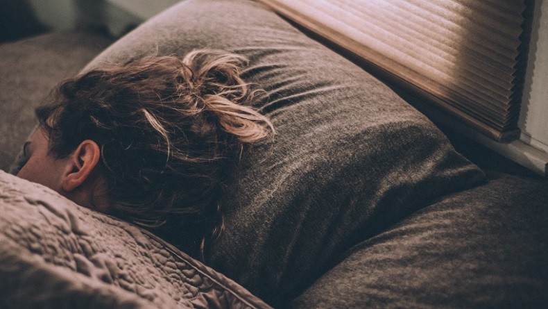 40 Ucapan Selamat Tidur untuk Pacar Bahasa Inggris yang Romantis 
