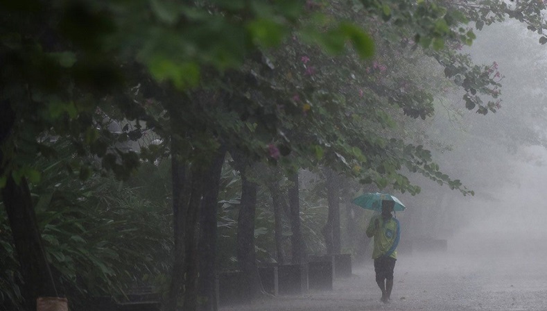 Hujan Deras Diprediksi Guyur Jaksel dan Jaktim hingga Petang