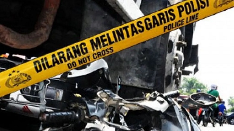 Detik-Detik Mengerikan Innova Tertabrak KA di Lampung Selatan Tewaskan 1 Orang