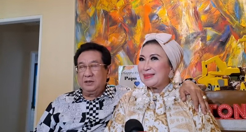 Artis Lawas Anwar Fuady Tunangan di Usia 77 Tahun, Bakal Nikahi Wiwiet Tatung Juli 2024