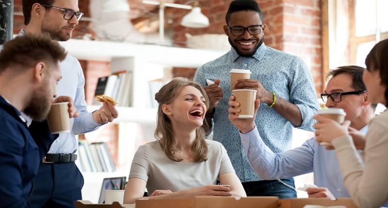 Peran Gathering Kantor dalam Meningkatkan Kebahagiaan Karyawan