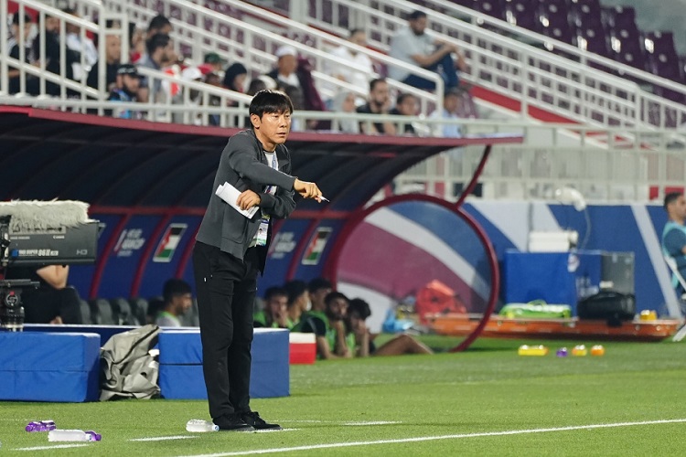 Merinding! Momen Respek Shin Tae-yong Semangati Pemain Korsel usai Tersingkir dari Piala Asia U-23