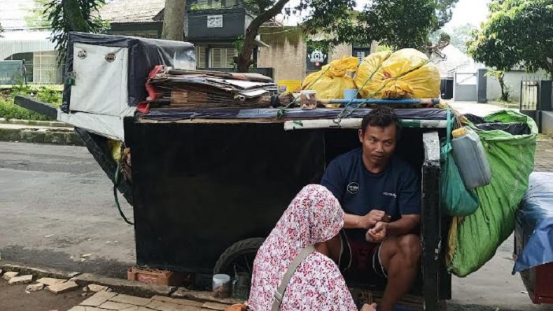 Nasib Adibah dan Fathullah Pasutri di Bandung, Tinggal di Gerobak sejak Pandemi