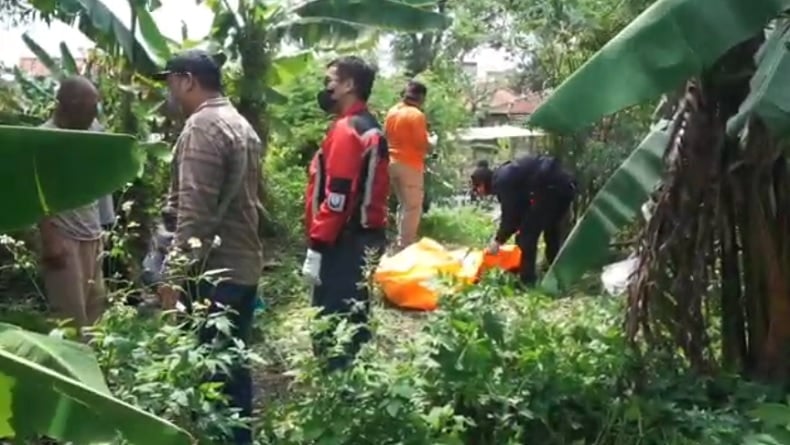 Asyik Bermain, Anak-Anak di Bandung Kaget Temukan Mayat di Semak Belukar