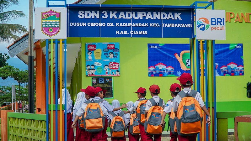 BRI Peduli Ini Sekolahku, Aksi Nyata Dorong Kemajuan Pendidikan Indonesia