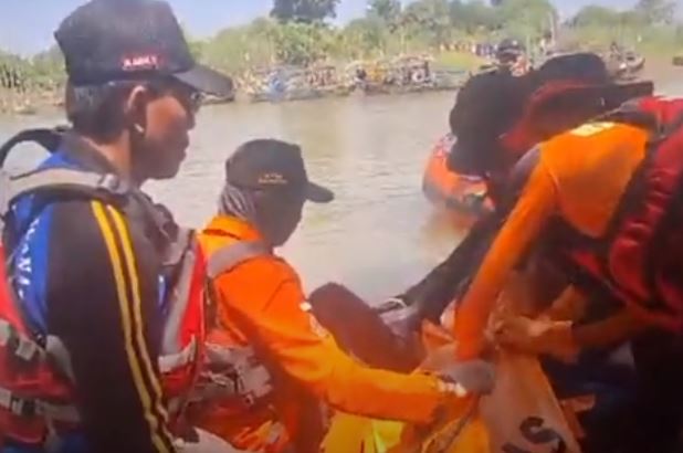 Tak Bisa Berenang, Pemuda di Brebes Tewas Tenggelam di Sungai Nipon