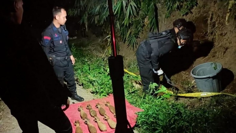Geger, Warga Malang Temukan 9 Mortir Aktif saat Bersih-bersih