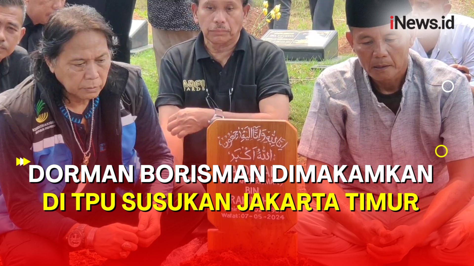 Aktor Senior Dorman Borisman Dimakamkan Bersama Kaki Amputasinya di TPU Susukan Jakarta Timur 