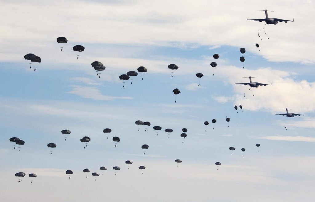 11 Tentara NATO Luka-Luka saat Latihan Terjun Payung di Swedia, Ada yang Patah Tulang