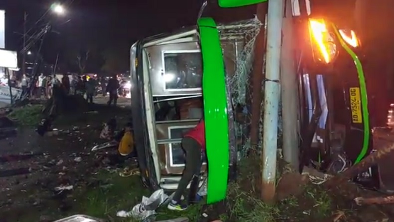 Detik-Detik Sebelum Bus Kecelakaan di Subang, Warga Dengar Penumpang Menjerit di Turunan Ciater 
