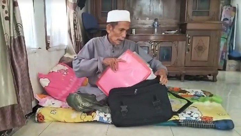 Cerita Kakek Mahmud Jemaah Haji Tertua asal Lebak, Pergi ke Tanah Suci Bersama Istri
