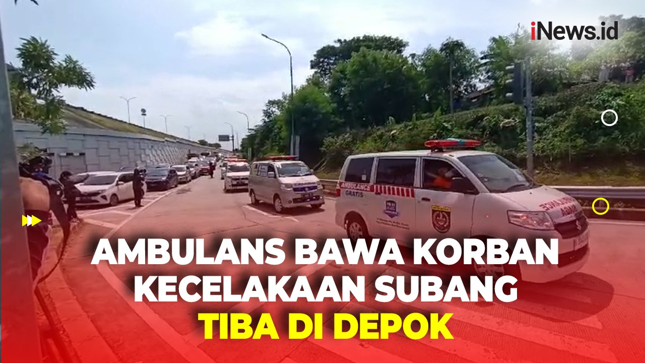 Detik-Detik Belasan Mobil Ambulans yang Bawa Korban Kecelakaan Subang Tiba di Depok