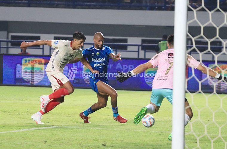 Link Live Streaming Bali United vs Persib Bandung pada Leg 1 Semifinal Championship Series Liga 1 Malam Ini