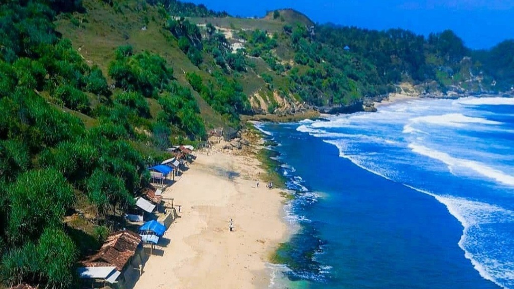 Desa di Wonogiri Harus Dikunjungi Sekali Seumur Hidup, Punya Pemandangan Pantai Mirip di Bali