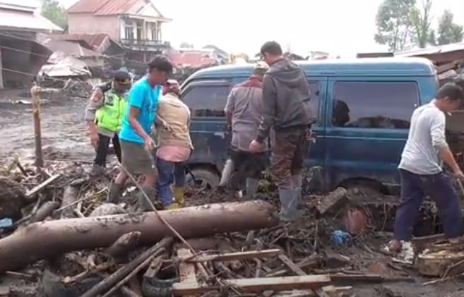 14 Korban Banjir Bandang Sumbar Belum Ditemukan, BNPB: Pencarian Terus Dilakukan