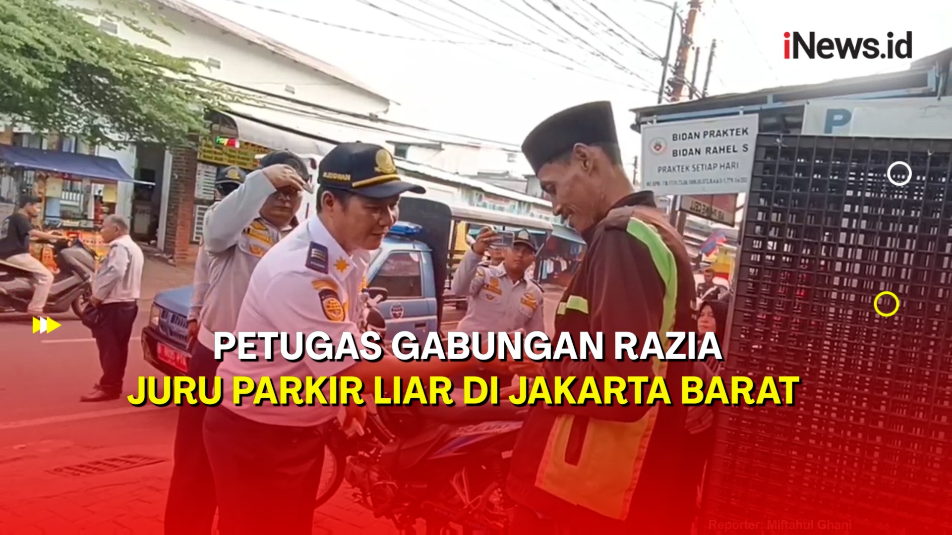 Razia Juru Parkir Liar di Jakarta Barat, Petugas Gabungan Amankan 15 Orang 