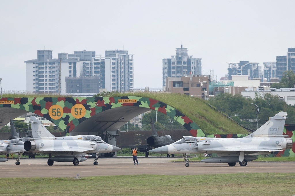 Panas! China Kirim Puluhan Jet Tempur Bawa Rudal Aktif ke Sekitar Taiwan