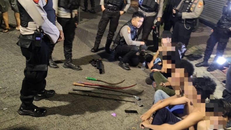 Tawuran Pecah di Sawah Besar Jakpus, 6 Remaja Diciduk Polisi